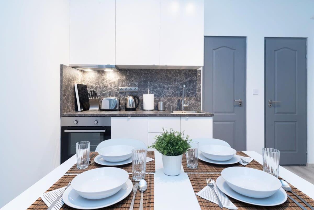 Ideal New Apartment In The Center Budapest Luaran gambar